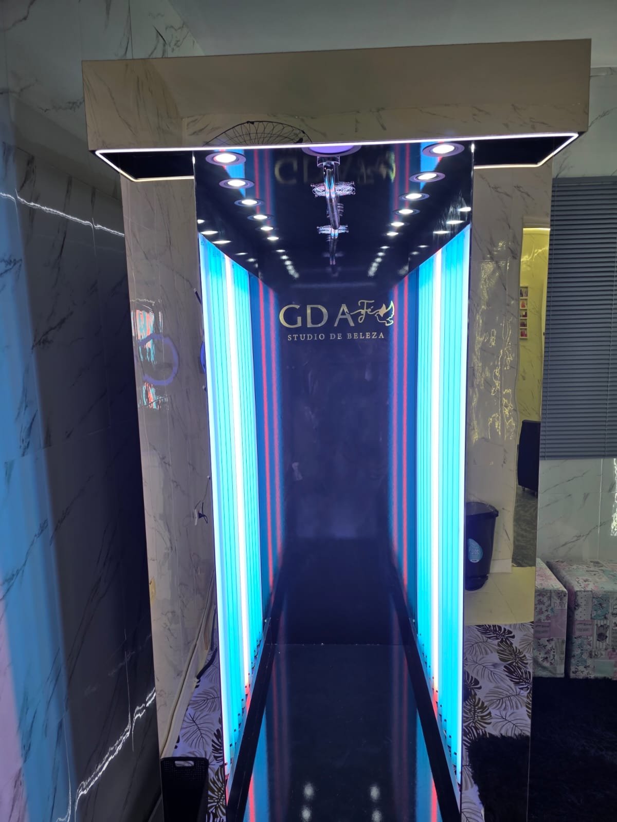Cabine de Bronzeamento Studio GDA